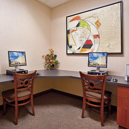 Holiday Inn Purdue - Fort Wayne By Ihg Ngoại thất bức ảnh