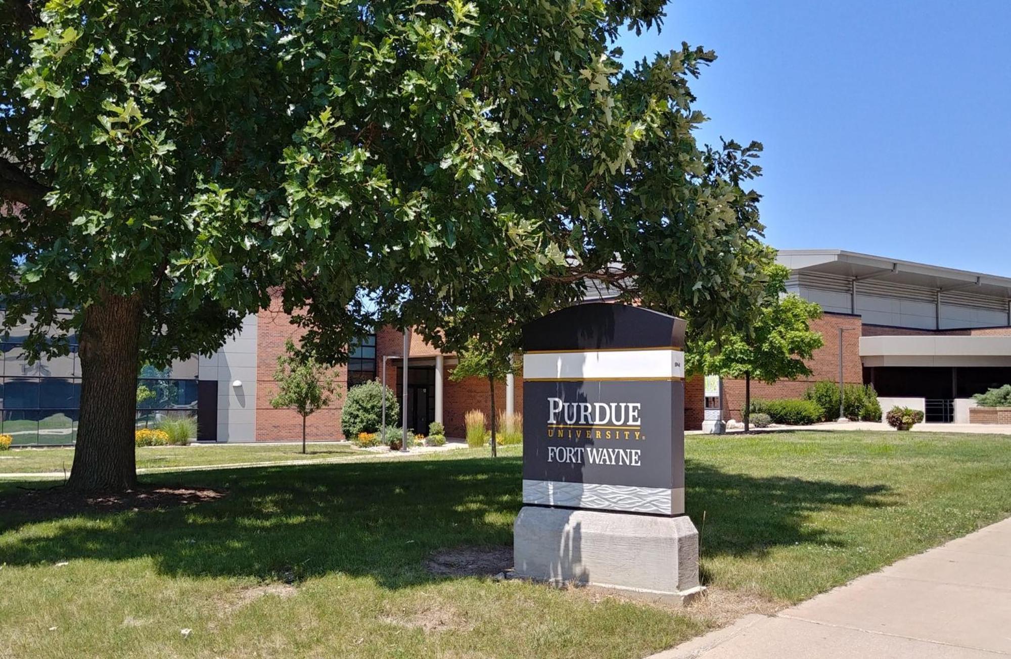 Holiday Inn Purdue - Fort Wayne By Ihg Ngoại thất bức ảnh