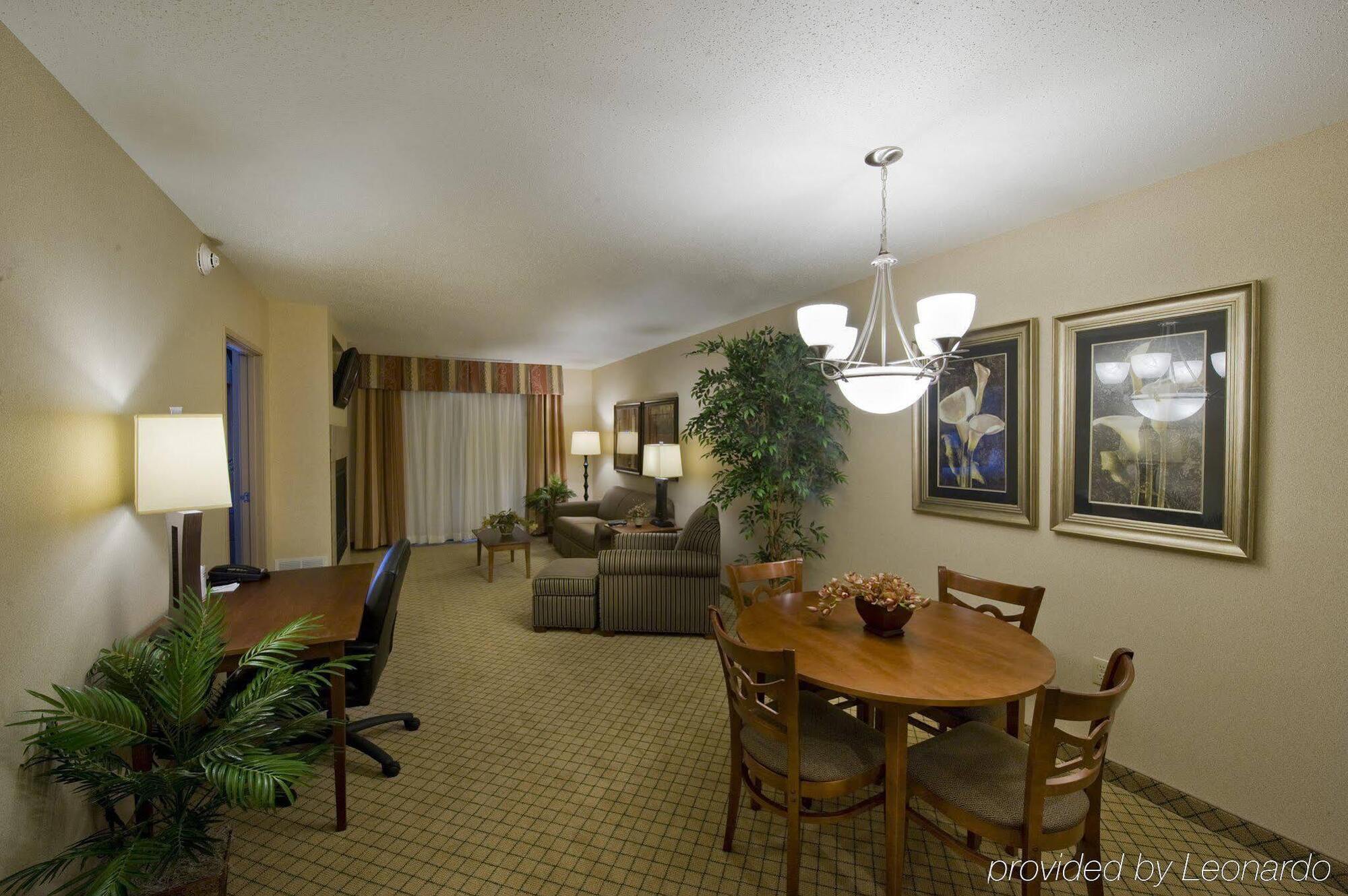 Holiday Inn Purdue - Fort Wayne By Ihg Ngoại thất bức ảnh