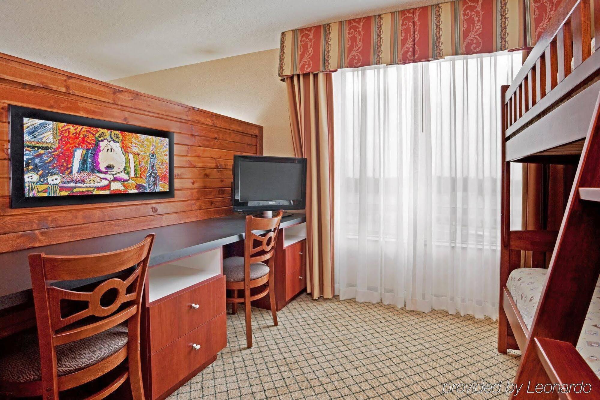 Holiday Inn Purdue - Fort Wayne By Ihg Ngoại thất bức ảnh